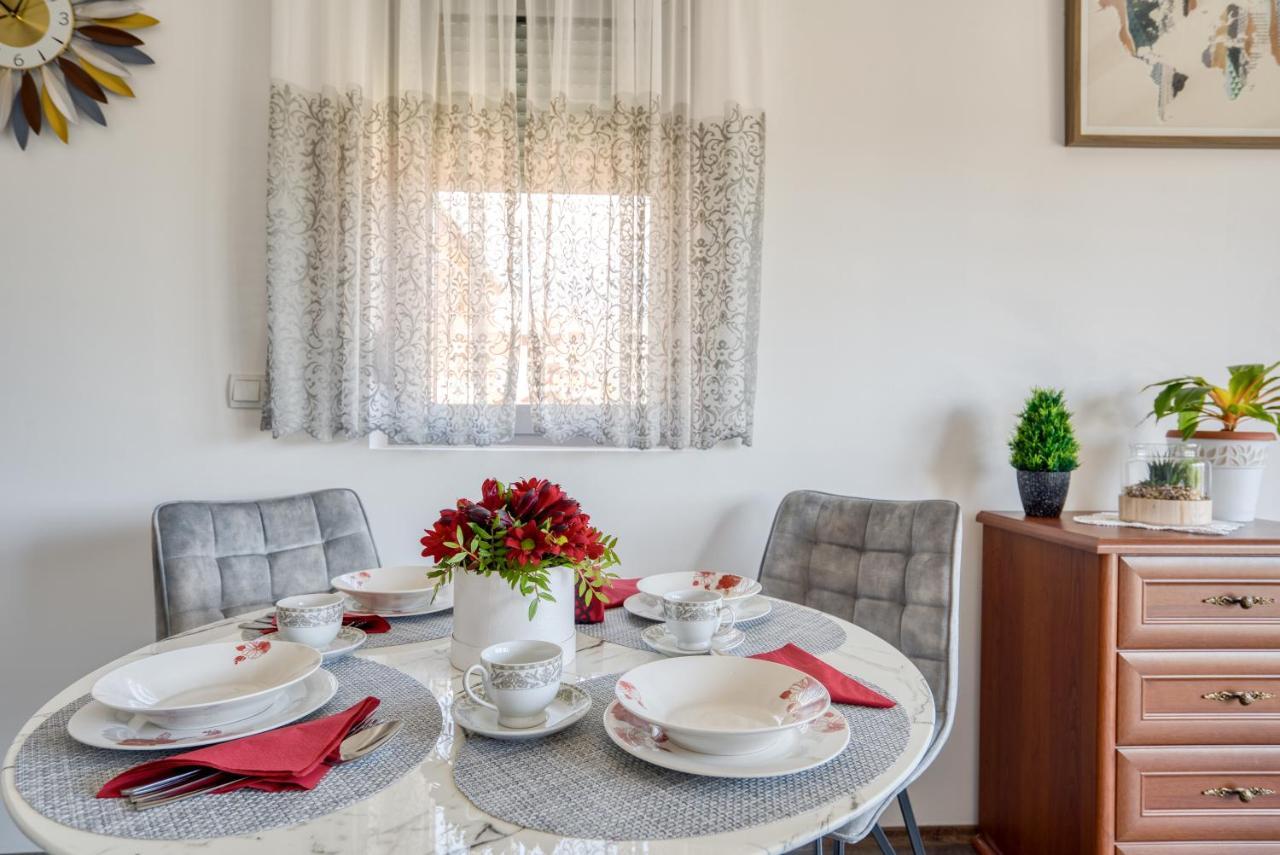 בודווה Apartment With A View מראה חיצוני תמונה